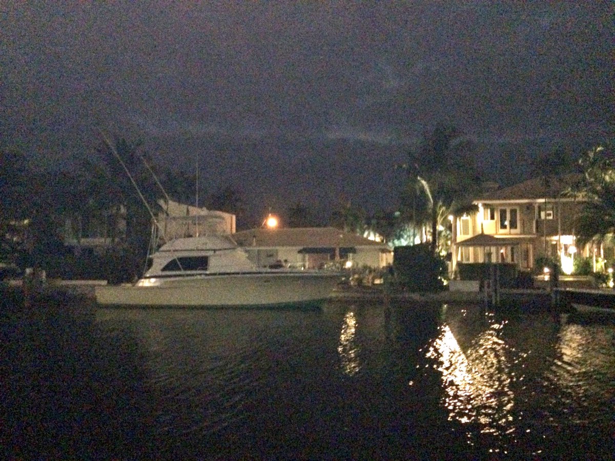liveurdreamz's tweet photo. #letsroll #thesaltlife #twitterthis #boating #yachting #FortLauderdale # https://t.co/CXGba5NbJB