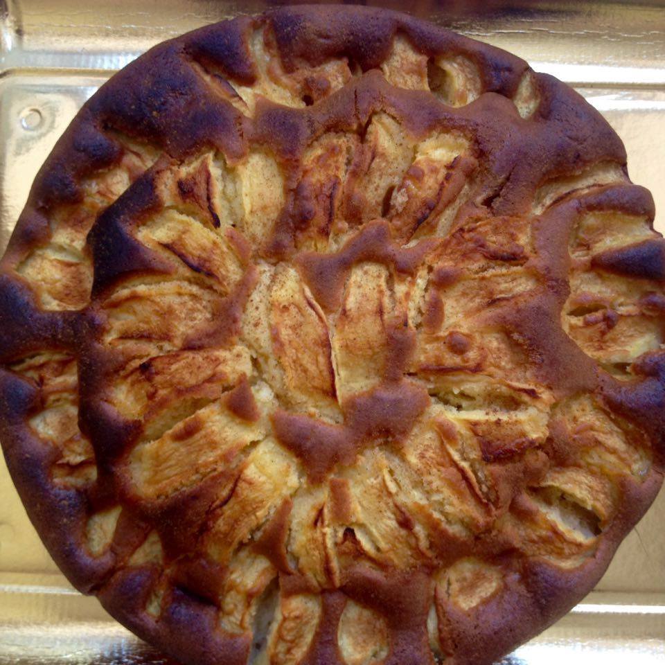 CoopProxima's tweet photo. #Proxima #Laboratoriodicucina #tortadimele #food #accoglienza #intercultura #scambiodicultura #impararefacendo https://t.co/3ddULTpkpd