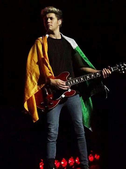 niallersposts's tweet photo. https://t.co/Ez81NqJJE4