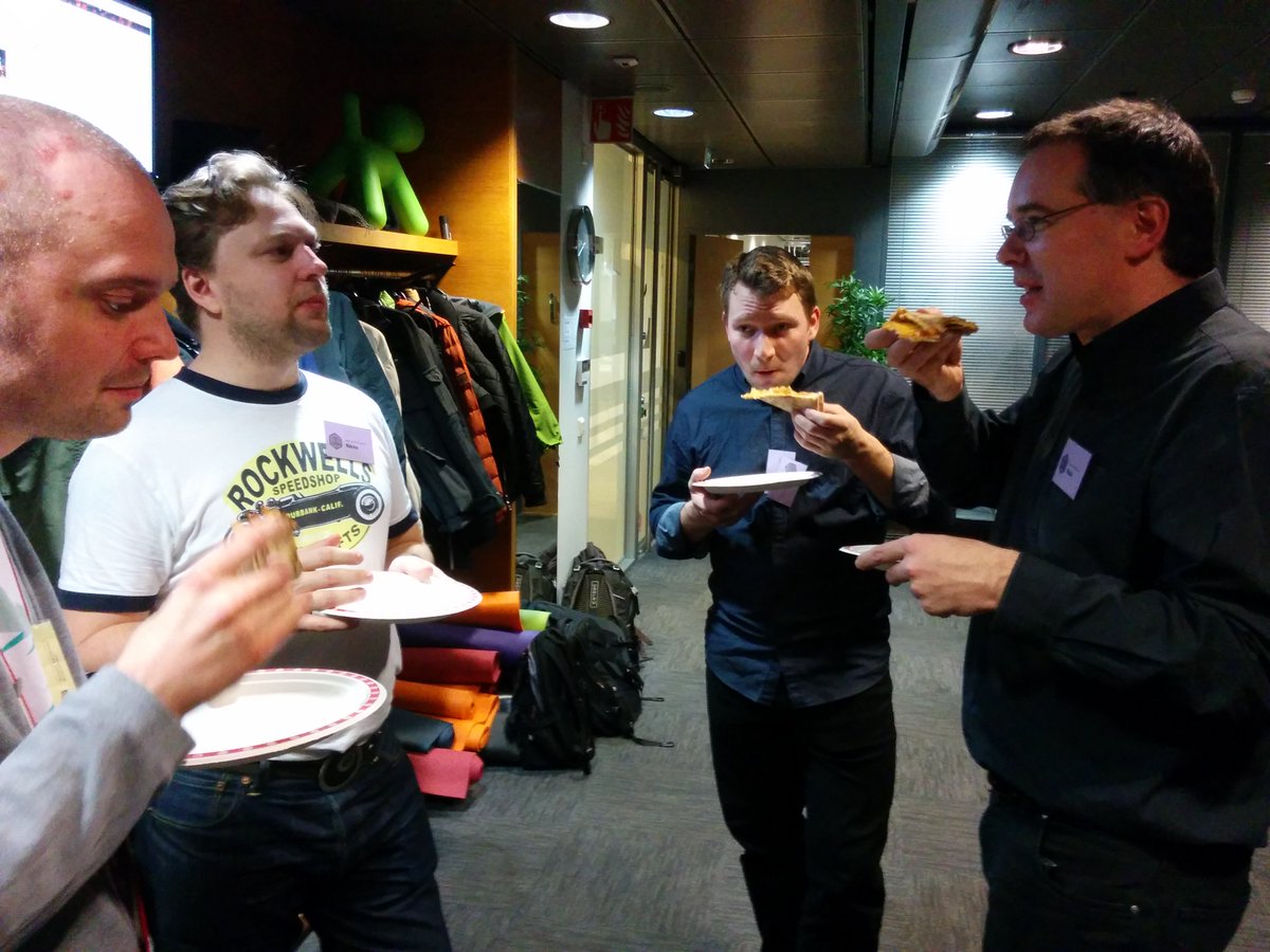 Helnode's tweet image. Dinner time @sc5io #nodeschool