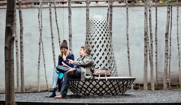 CultureWhisper's tweet photo. Hot off the press from #Berlinale !

★★★★ for Maggie's Plan, read our review:

https://t.co/Xe5D4MSf1V https://t.co/HMl8oY4lvw