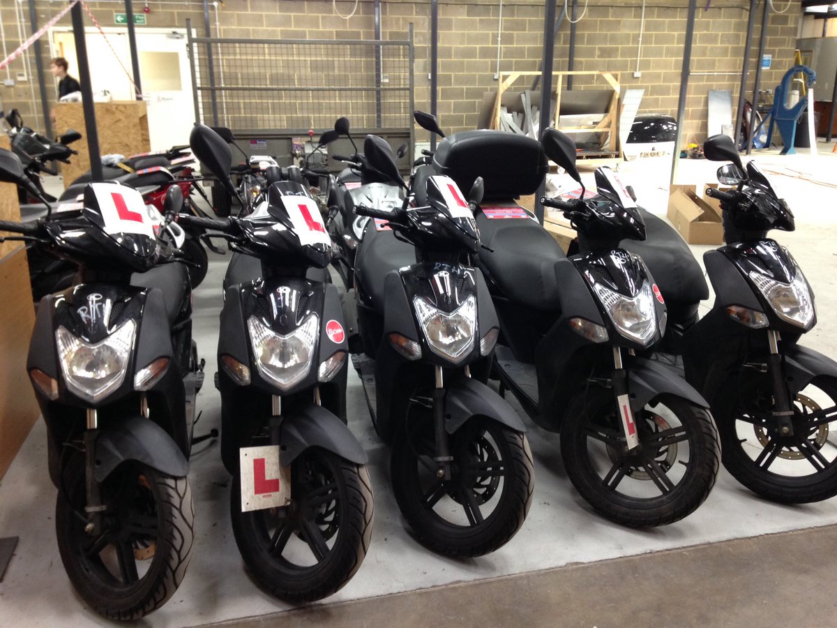 scootsw2w's tweet photo. Scoots is selling off a lot of our bikes at huge discounts. If you are interested please get in touch #bargain https://t.co/C5klVJZhVT