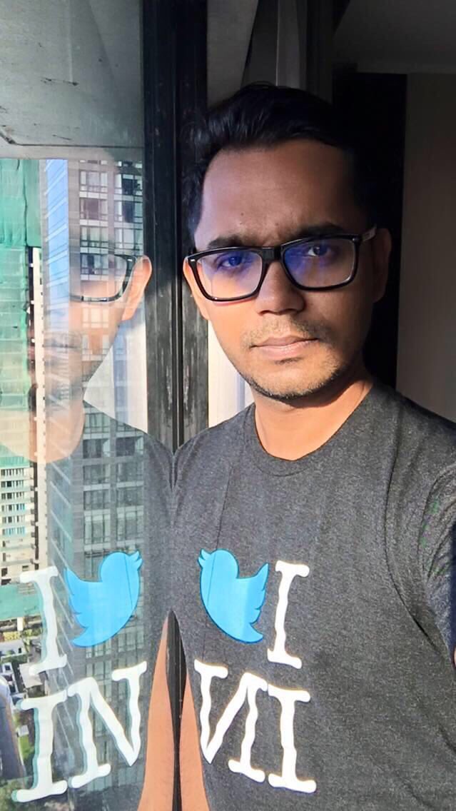 RohanRotorboy's tweet photo. I pose therefore I am https://t.co/04jKVSKCSi