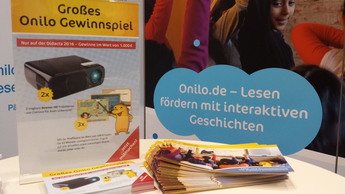 _Onilo's tweet photo. Eure Klasse hat keinen Beamer? Kommt auf der #didacta16 vorbei und gewinnt mit etwas Glück einen von 2 Beamern! https://t.co/SD5gmarcno