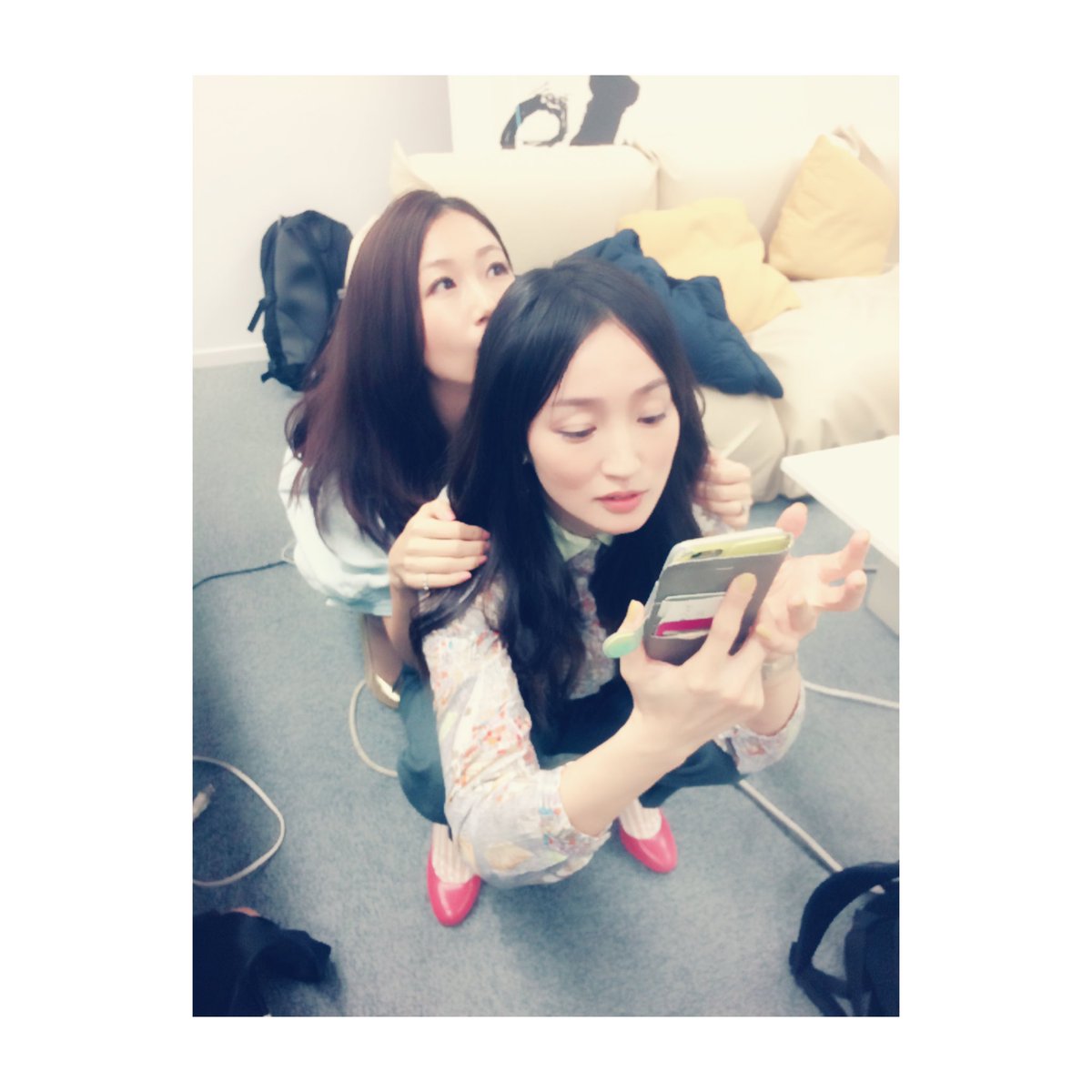 大塚 愛 Twitterren 昨日の焼肉屋を予約してくれた夜の美女 おーなーかーすーいーたーよー と背後霊になって 昨日のにんにくの素揚げが忘れられない おーなーかーすーいーたーよー 今からアレンジ作業だい いつご飯食べれるんだろう Aio T Co