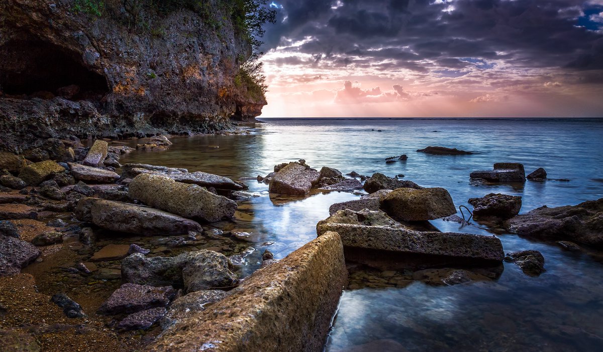 GuamAtNight's tweet image. Valentine's Day Sunset at Apaca Point, at War in the Pacific National Historical Park, Guam. @FindYourPark #guam