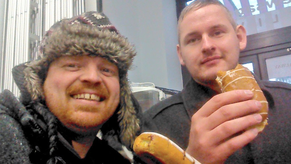 Thenewsagent's tweet photo. My @NewsUK_Retail Sales Development Exec brings cakes to celebrate my @TheSun #Newsagent of the day slot. #Legend https://t.co/CGA2yT1OYc