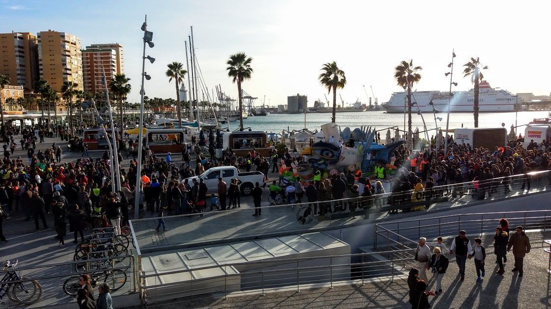 Academia_Malaga's tweet photo. Carnival in Malaga - Everyone is enjoying the beautiful sunny weather and refreshing wind. https://t.co/vyFHirb9jm https://t.co/Us6vuNGZsa