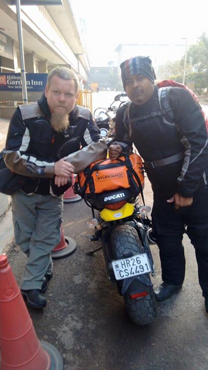 motoedelweiss's tweet image. Day 1, Sid and Andy takes off on the bumblebees #ducatiscrambler , headed to Bikaner #stuffsack loaded