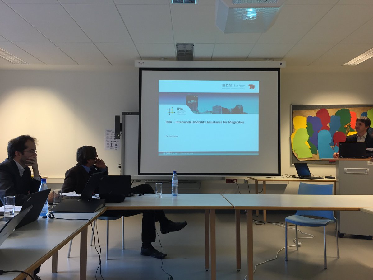 berlinLuetze's tweet photo. Here comes IMA (https://t.co/O3tb614PDP). Jan introduces our open mobility platform. #DAILabor @DAI_Labor https://t.co/ZTQzHrotwg