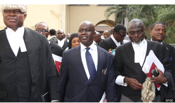 BBCAfrica's tweet photo. 'More than 90' senior Nigerian lawyers represent one defendant https://t.co/2AhTJ3pzEW #BBCAfricaLive https://t.co/vMghmoSeYv