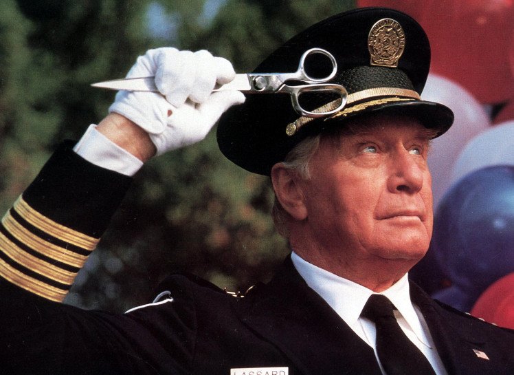 PSOSEdinburgh's tweet photo. RIP George Gaynes... 

#WeSaluteThee #CommandantLassard

-image credit to Metro https://t.co/mqNTBrLBG4