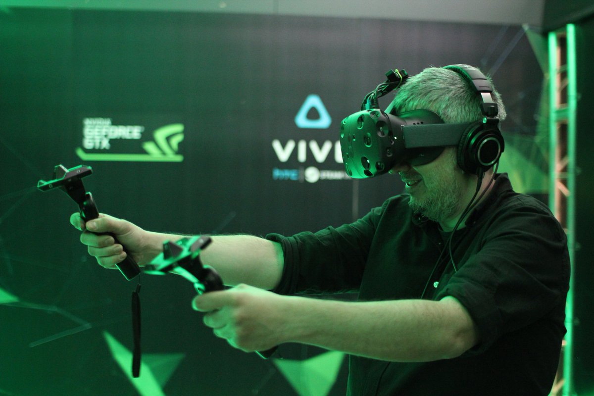 NVIDIAGeForceES's tweet photo. Así se quedan los amigos de #NVIDIAVR cuando prueban la experiencia ¡Gracias! https://t.co/evXc8rmHuP