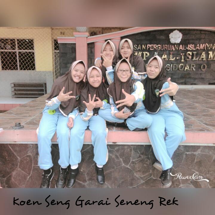 MerzLovely tweet picture