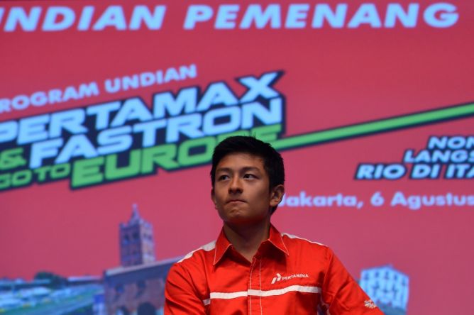 Metro_TV's tweet photo. Besok, Rio Haryanto Umumkan Resmi Tampil di F1 https://t.co/QaD9x6W8KU https://t.co/qSlRBekgvu