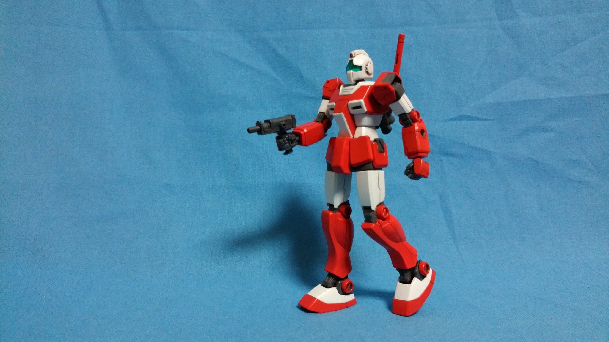 クゥエル Ar Twitter 出来ました ジム ライトアーマーです 各部の関節が可動し ダイナミックなアクションを取らせる事が可能です ビーム ガン ビーム サーベルつき このキットにギャリー ロジャースは付いていません T Co Cazkv7rczx