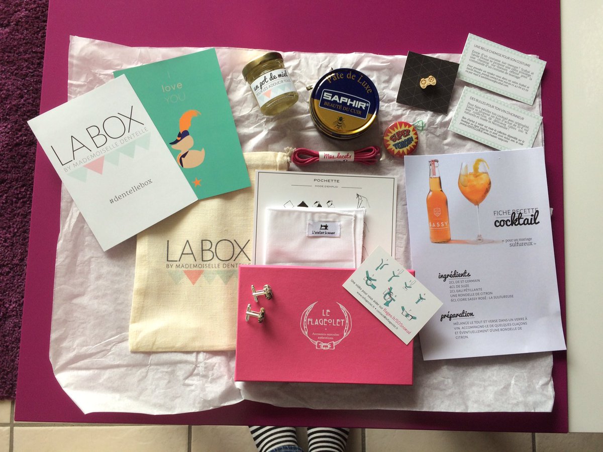 MelleFluffy's tweet photo. J'ai reçu ma #dentellebox !!!! Elle est trop trop bien <3 Merci à l'équipe Mademoiselle Dentelle !! https://t.co/Ek3ioImwMX