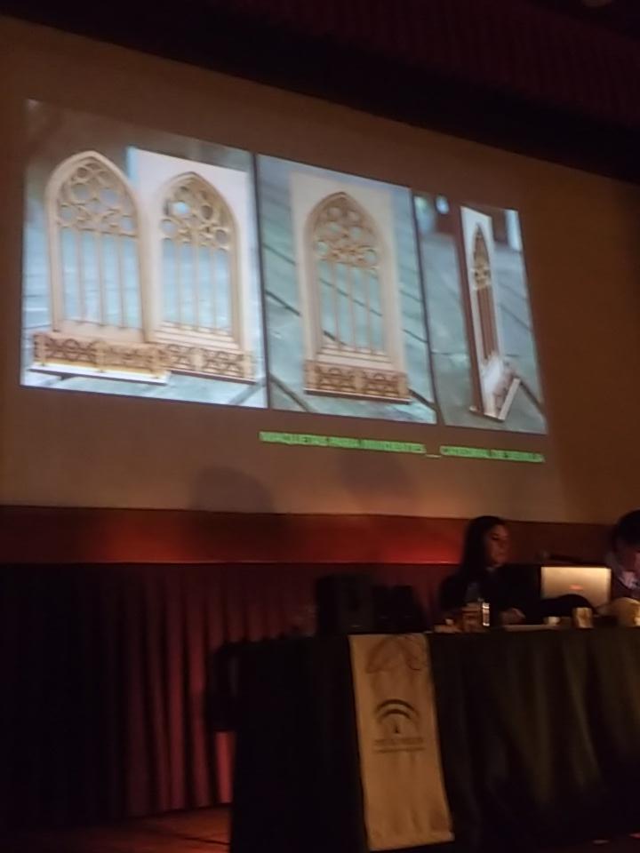 fablabsevilla's tweet photo. @pdr_paulina, estudiante de la @unisevilla, hablando de fabricación digital y patrimonio en #APIARIUM https://t.co/Kmeq4bp5nN