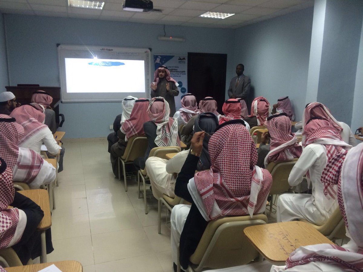 Dcscesu's tweet photo. جانب من دورة أساسيات الحاسب الآلي لطلاب #جامعة_شقراء في ساجر https://t.co/hCYe57lfud