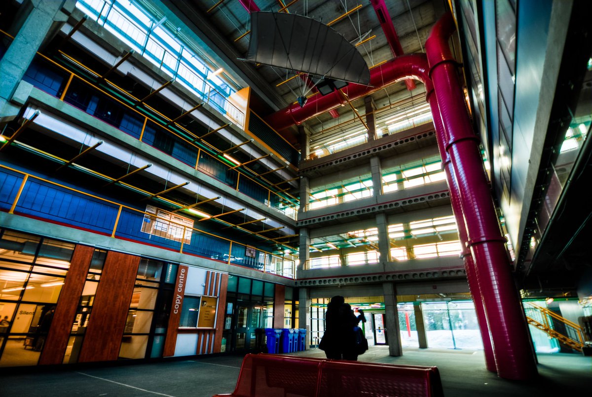 Innovative Colleges That Give Students Real-World Experiences by @nikhilgoya_l ow.ly/YpV5Y