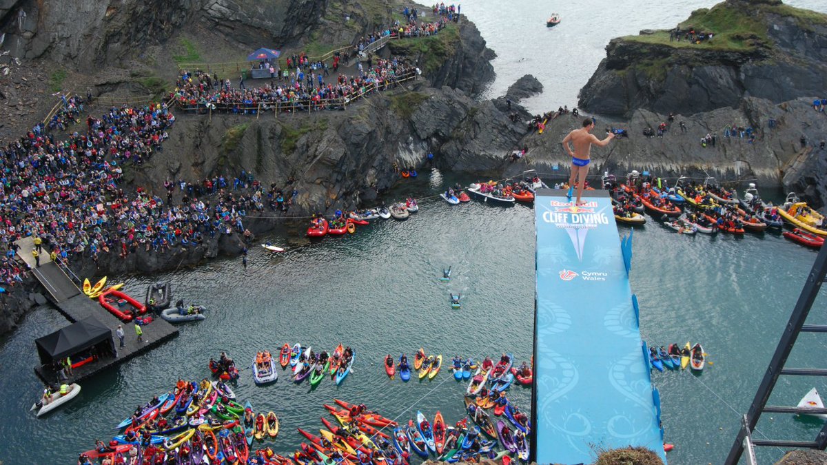 NTCymru_'s tweet image. Amazing news! @redbull Cliff Diving World Series is returning to Wales @NTNorthPembs in Sept bit.ly/cliffdivingpem…