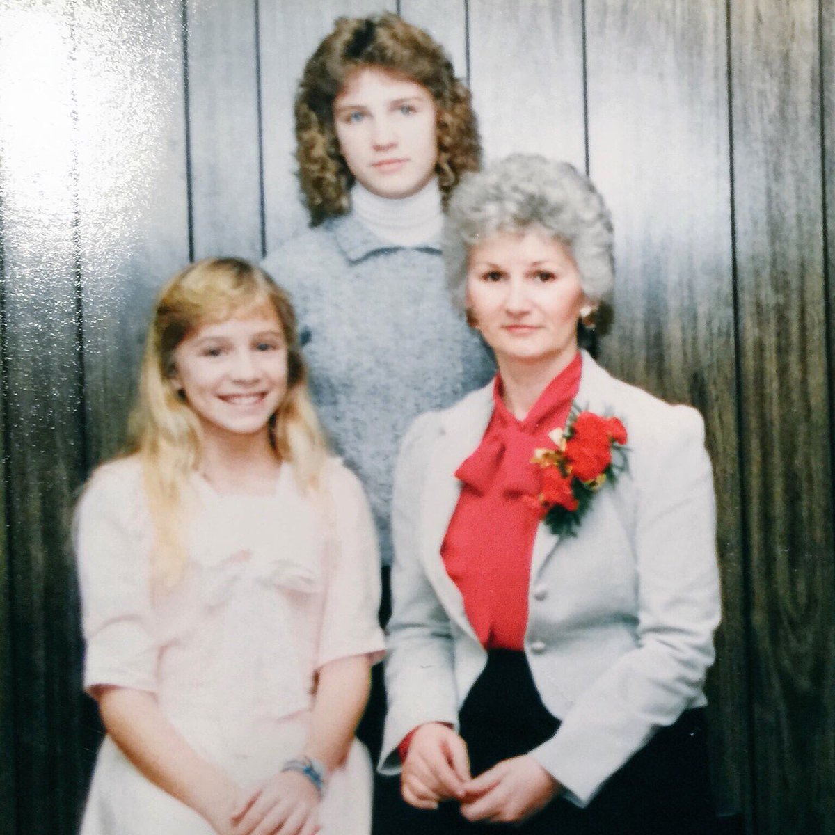 jaimemvernon's tweet photo. Happy 70th bday #MOM ... I MISS U. YOU GAVE ME EVERYTHING: U GAVE ME #JESUS. Tell Him hello. #LoveExample https://t.co/2XEaQHnzDr