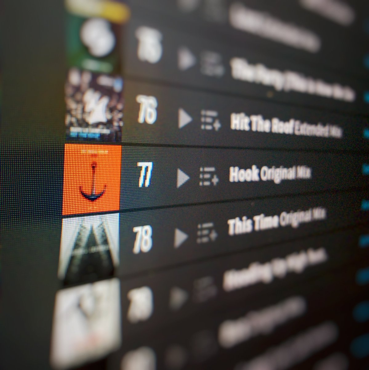 defrockmusic's tweet photo. For six weeks, our 'Hook' is still in the @beatport PH Top 100!! Thanks! https://t.co/imoOEWD9XW