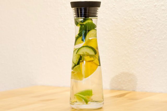 MoroccanMom's tweet photo. Home made Fat Burning Detox Drink => https://t.co/dk4I9eBTtc #detox #weightloss #healthyrecipes https://t.co/Jw24F9zjca
