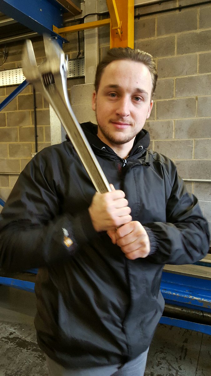 LifeMediaUK's tweet photo. Visiting @hydraflowuk and feeling like boys in a toy shop 😅 #hydraflow #spanner #willlooksamazeballs 😅 https://t.co/xpcHemCX9R