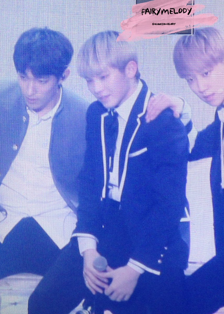 fairymelody1122's tweet photo. 160217 #가온차트 #세븐틴 #우지 #seventeen #WOOZI #이지훈  우리의 샤이닝다이아몬드💎💚 https://t.co/5dCtPgNogf