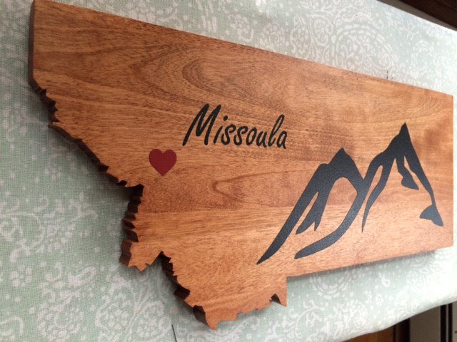 KnottySigns's tweet photo. Just got #engaged? Need a #wedding #guestbook? Try a #custom #state sign! https://t.co/w8RxPRrzaJ https://t.co/TfDqX5r7HP