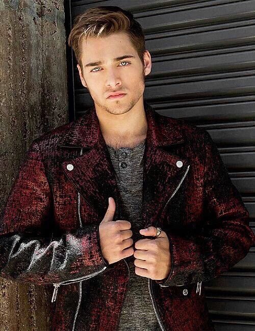 RodTrippes - Liam Dunbar aka Dylan Sprayberry CbavwflW8AAaxty