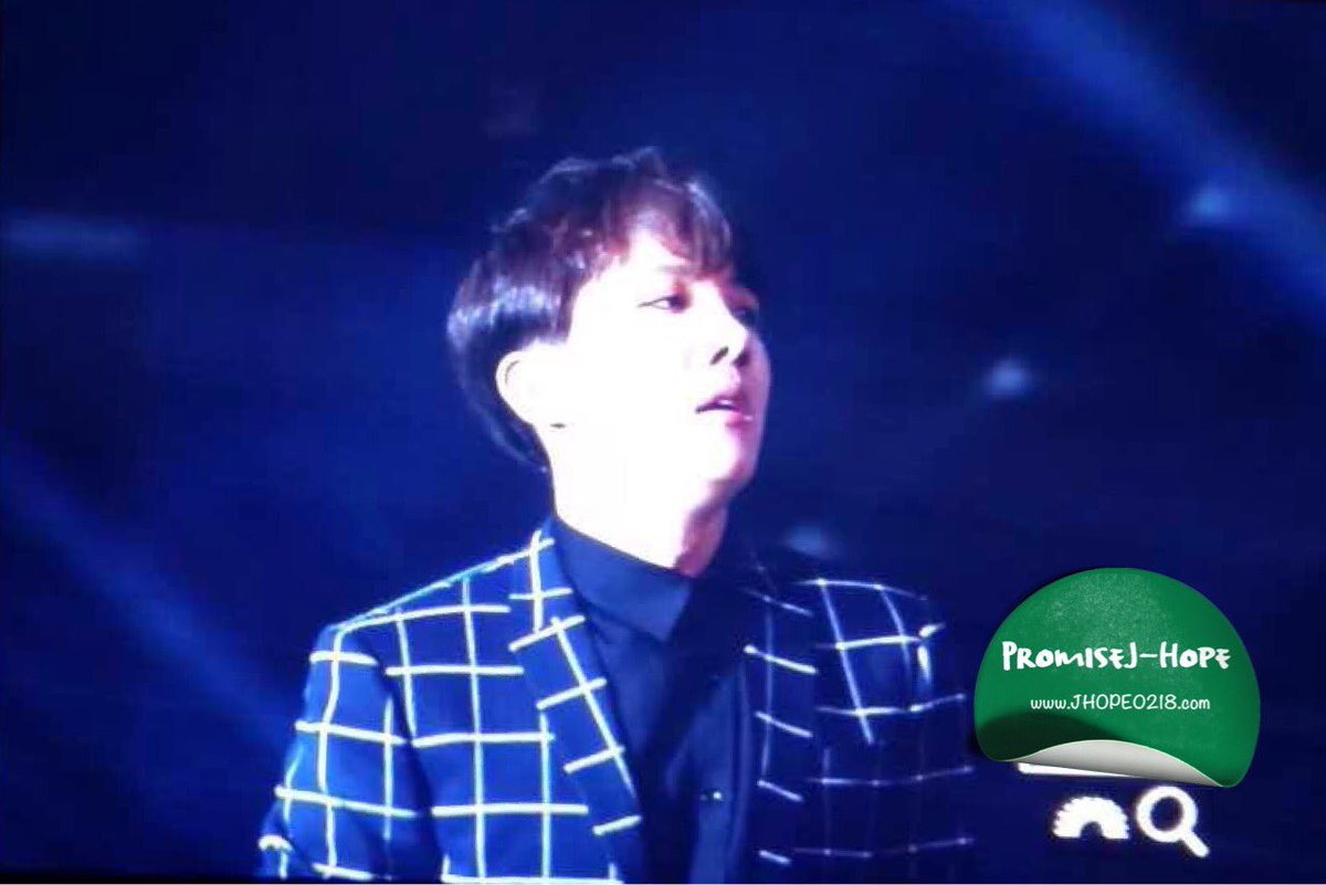 PromiseJHope's tweet photo. #방탄소년단 #GaonChartAwards #제이홉 #JHOPE #정호석 2016.2.17 Gaon Chart Awards @BTS_twt https://t.co/Vl2MPNXvCy