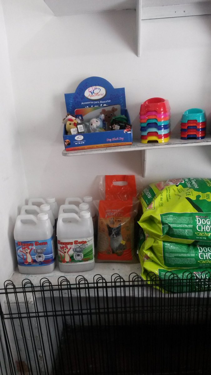 ianimalandia's tweet photo. Llegó  perrarina dog chow, super can,  02125243362 https://t.co/fUjczNq1PB