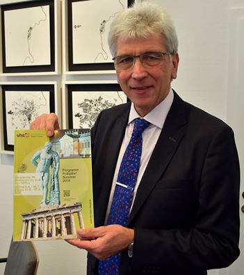 Semesterschwerpunkt #Griechenland bei der #vhs #kassel. (emr)  bit.ly/vhs-gr #documenta #Athen https://t.co/dGS0eEkQph