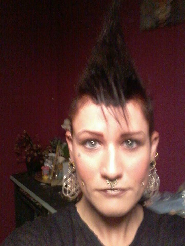 LynnCherryspin's tweet photo. no dreads any more but still a little weird whit my Mohawk :D
#mohawk2015 #mohawk #PUNK #hair https://t.co/1phwQroalt
