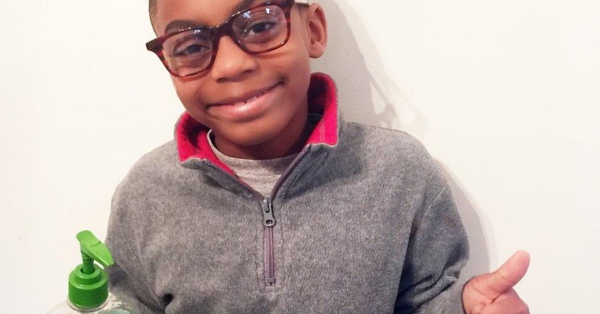 mic's tweet photo. This 7-year-old is helping hundreds of children affected by the #FlintWaterCrisis https://t.co/mOjLnbd36e https://t.co/810rkWuXo4