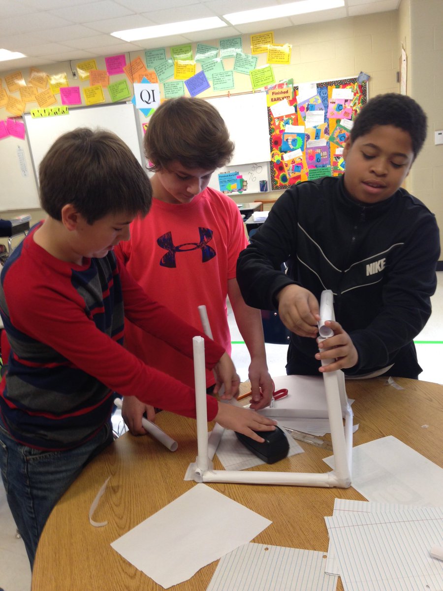 FiReNfRecKlez's tweet photo. I love that teachers collaborate to optimize student learning! #ECSLearn #HELearn @_HESLibrary https://t.co/NH2iRBEJX4