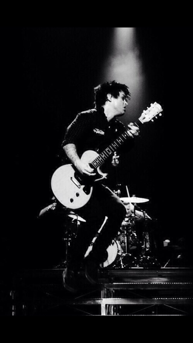 cause_sadness's tweet photo. #happybirthdaybillijoearmstrong
Хэй, продолжай в том же духе. Мы любим тебя. https://t.co/XsBlPiXlFu