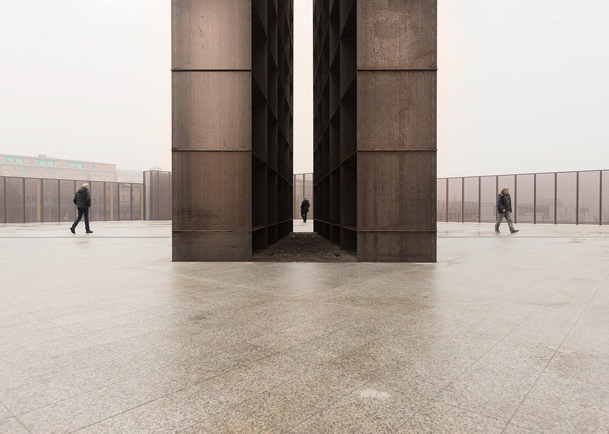 dezeen's tweet photo. Narrow Holocaust memorial designed to make visitors empathise with victims' "oppression" 
https://t.co/I4R7b4BDcb https://t.co/VhFGeFETe5