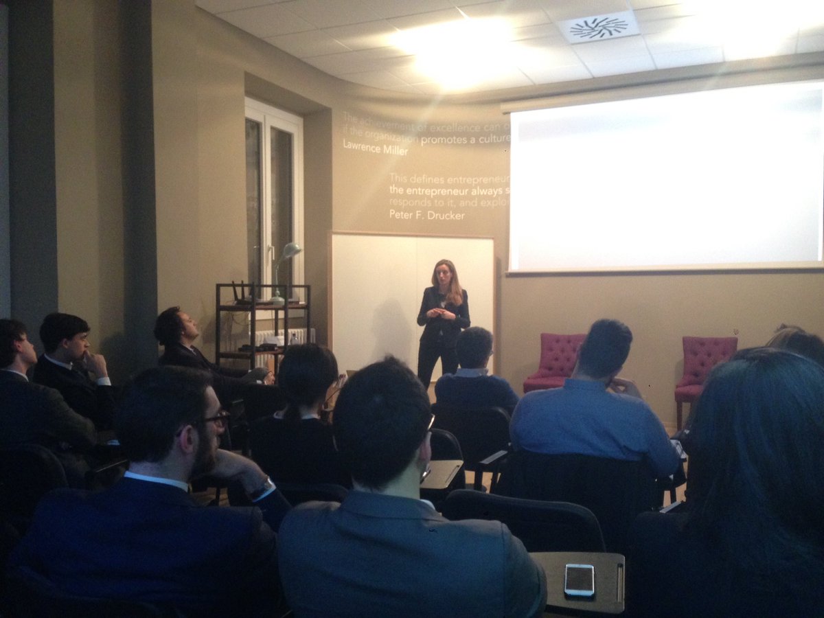 Bip_Group's tweet photo. .@PaolaMarinone racconta il futuro dei #video tra social media e branded content #ExponentialTalks #SPIN https://t.co/dXjDL49FNP