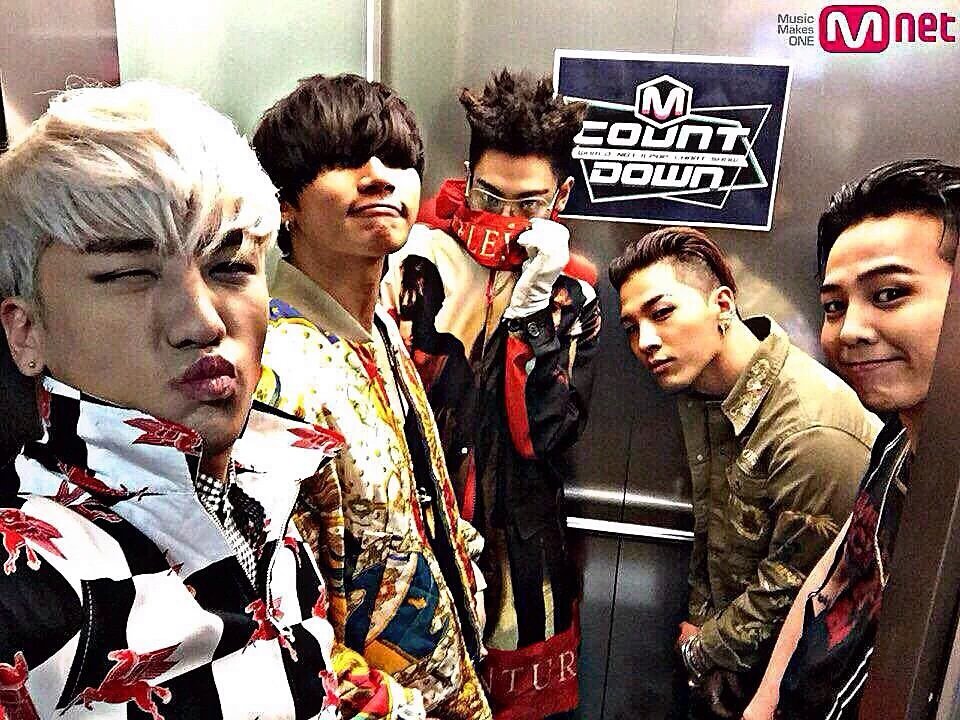 ask0215ask_'s tweet photo. あー好きすぎる〜😗
一日ずーっとBIG BANG🔫
唯一無二の存在🐲

#BIGBANG　#唯一無二の存在 https://t.co/TgWEH4IewR