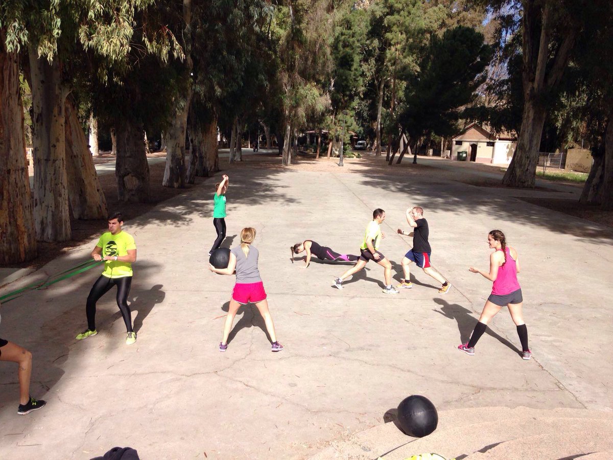 CentroNovafit's tweet photo. Nuestros GUERREROS de CrossTraining!! #centronovafit #crosstraining #equipo #abaran #gotosummer #murcia https://t.co/oEpMNZRx7Q