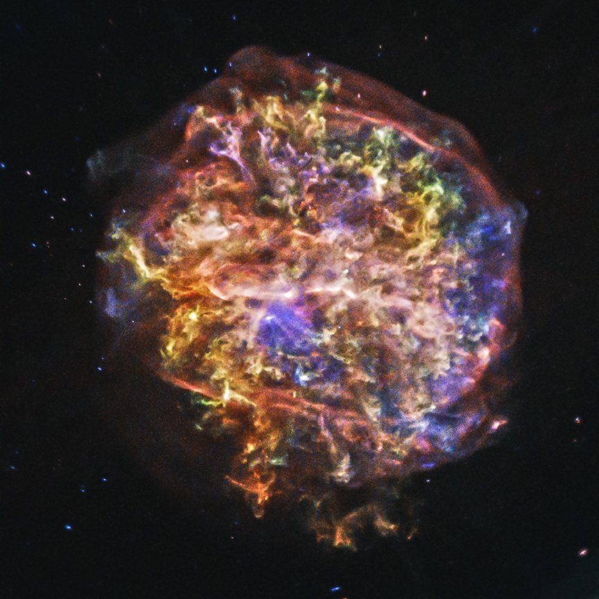 paveloom's tweet photo. @astromillennium Well, here's another one - https://t.co/09fZhpnaUZ. It seems a pulsar — a purple dot in the center. https://t.co/M7zK1QkoBV