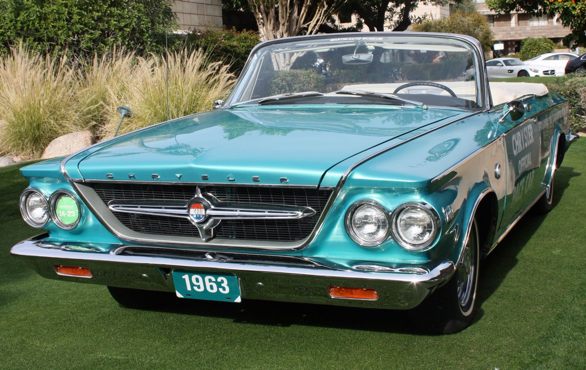66experience's tweet photo. 1963 #Chrysler #vintage ready for #route66 #travel #arizona listen to #rocknroll w #classic #cars #comebackbuddy #AZ https://t.co/6rjWIinNwq