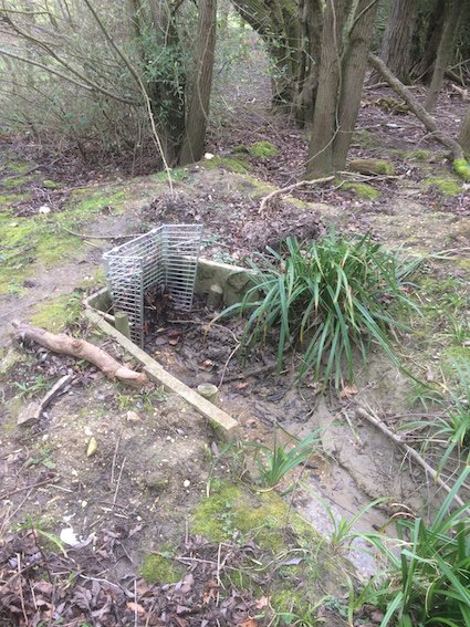 managingwater's tweet photo. It appears that shopping trolleys in water channels can sometimes be useful https://t.co/Ybsk9SFdyC