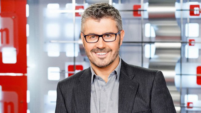 Cuatro estrena el próximo lunes 'Toma partido' en el access prime-time con <a href="/maoliverf/">Miguel Angel Oliver</a>  eltelevisero.com/2016/02/cuatro…