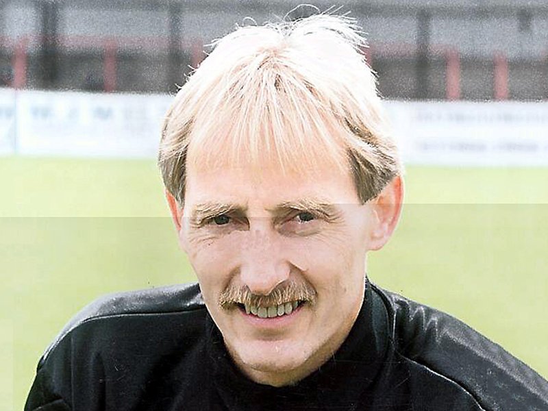 Grimsby Town F.C. on X: "PlayerHD: Former @officialgtfc and @WatfordFC keeper Steve Sherwood popped in for a chat. https://t.co/8gq0xvuTvj https://t.co/dJntA9RwNj" / X