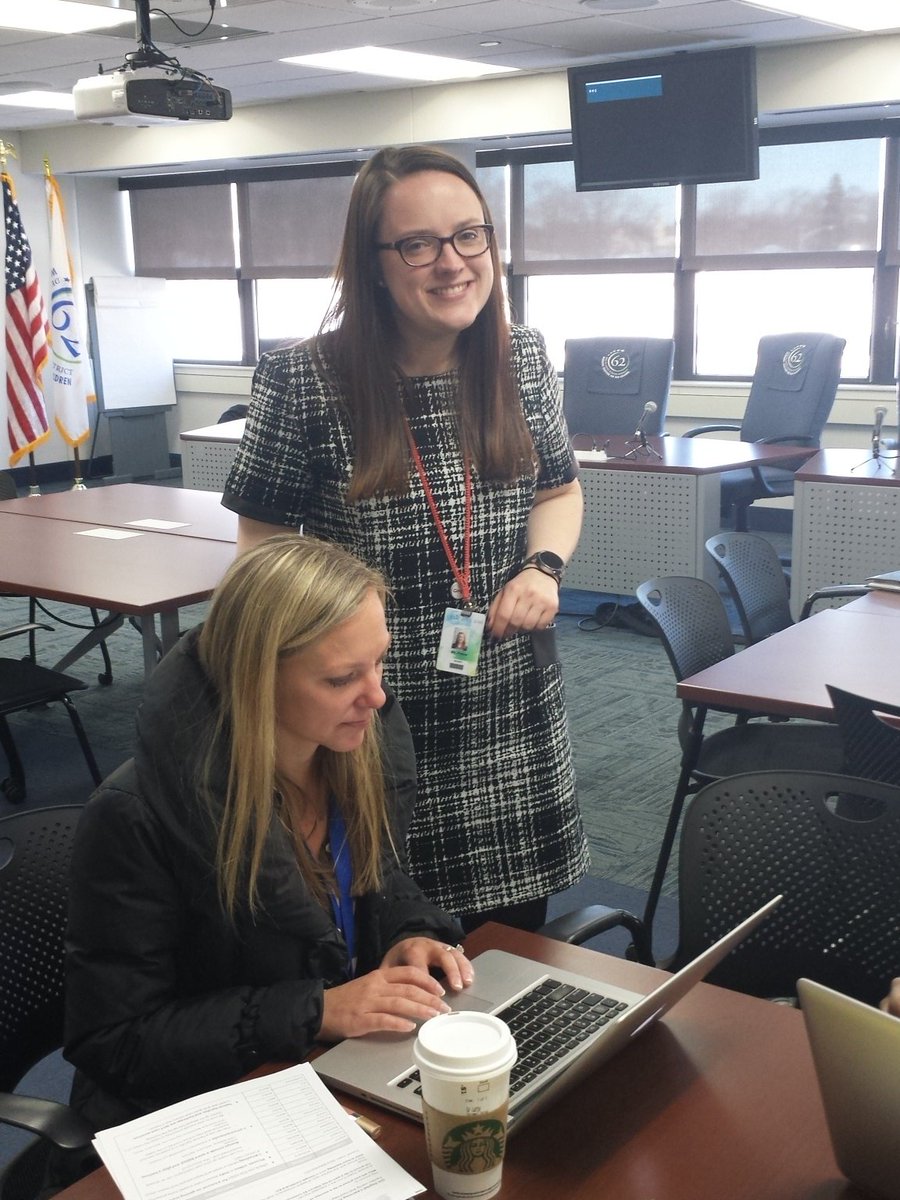 MrsFernandez412's tweet photo. Thankful for Amanda Pelsor @MsPelsor She has brought so much to our learning community! #62learns #62cms https://t.co/41iUOrj8Gb