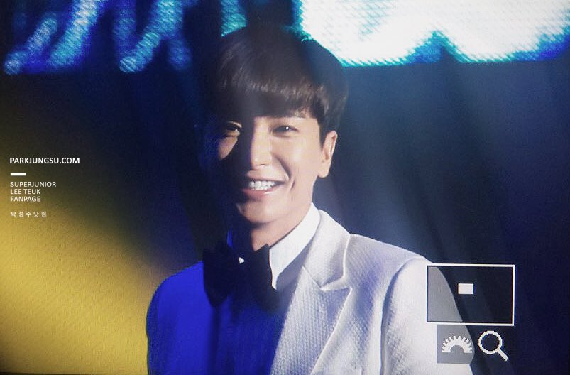 pjsdotcom's tweet image. 160217 가온차트 #이특 올해의 가수상 3분기 앨범부분 수상 축하해용🙈😘^____^💕